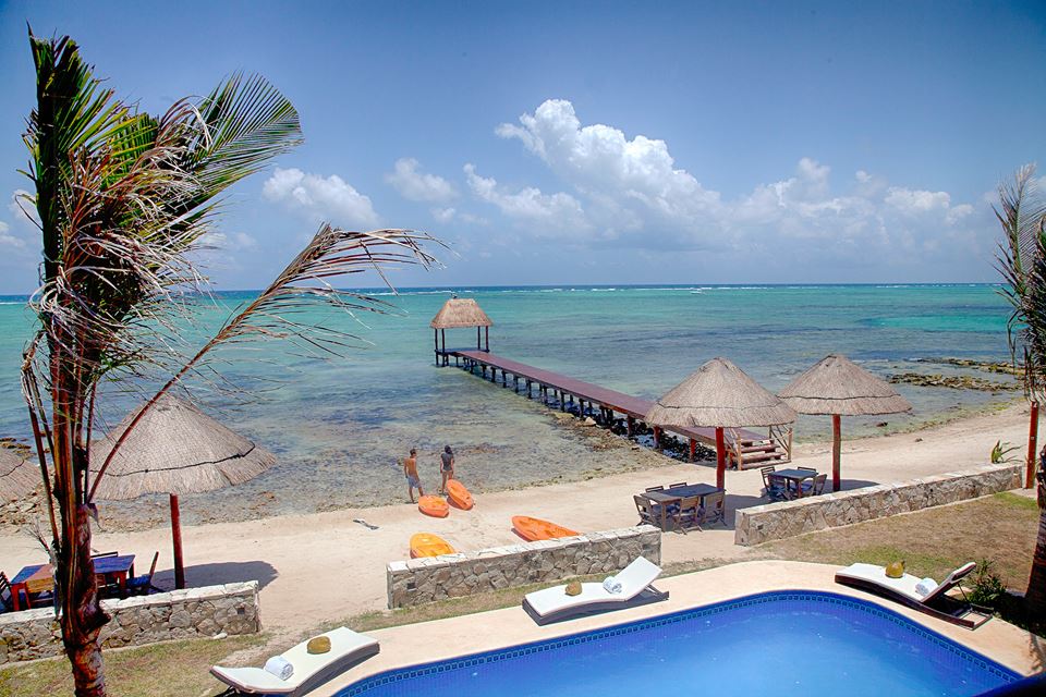 kayak-blue-sky-tulum